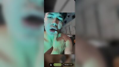 Isaacs Muscle Web-Cam Bisexual Orgy Cum Shots!