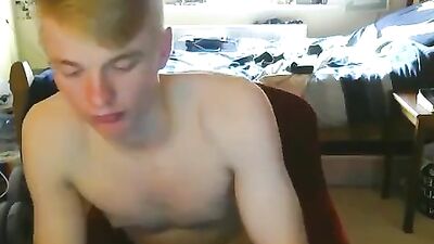 Twinks Journey: Exploring His Sexuality Through Solo Web-Cam Fun!