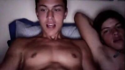 School Friends Reunite for Thick Load Action!