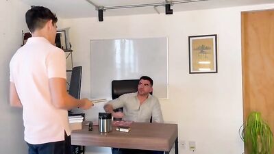 Extra Credit Fuck Fest: Amateur Bareback Bareback Amateurs Get Teachd!