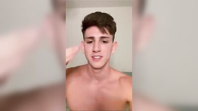 Bisexual Latino Hunk Cums in Solo Amateur Showcase!