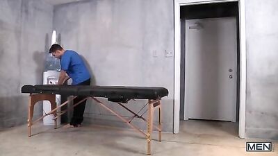 Topping Johnnys Masseur: The Ultimate Oral Ass Cum!