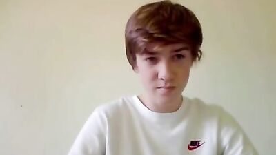 Young Nike Jerker - A Twinks Solo Web-Cam Adventure