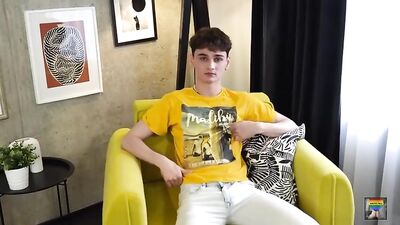 Cumming Cutie: Solo Sex Adventure