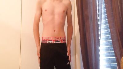 Strip & Jerk - Twink Cam Boys Porn - Action Amature Fun Solo