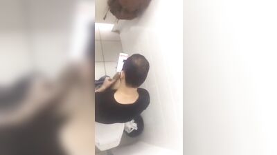 Giant Dick Spy Toilet - Hidd*en Voyeur Porn Video