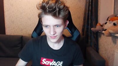 Hands on Handjob - A Horny Sunday Morning Adventure