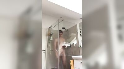 Cute Blonde in Bath - The Ultimate Gay Porn Experience!