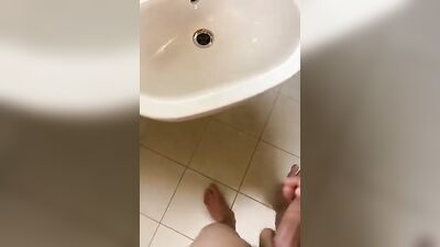 Gangbang in the Bathroom - Quick Cum Orgies!