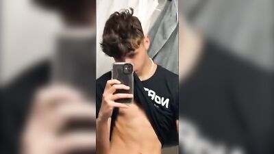 Eye-catching Uncut Hunk: Gray-eyed Solo Jerk Off!