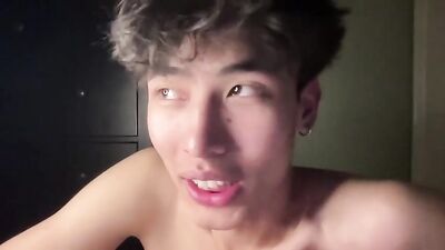 Asian Twink Fun: Hole Play with Cute Amateur Voyeur