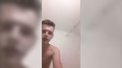 Matts Hardcore Handjob and Fingering in the Shower!