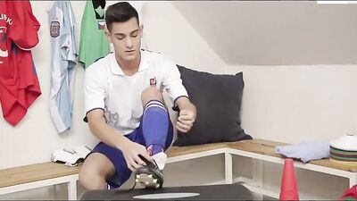 Gay Locker Room Hookups Lead to Hot Threesome Action