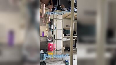 Jerks Off in Risk-Taking Asian Hostel