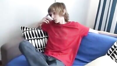 Thick Cutie Goes at it Alone in an Adventurous Dirty Deed