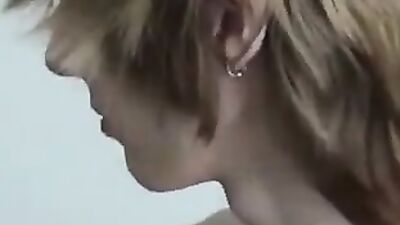 Thick Cutie Goes at it Alone in an Adventurous Dirty Deed