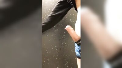 Straight guys take a le*ak