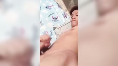 Straight Guy Jerks Off and Cumshot On His Toned Abs