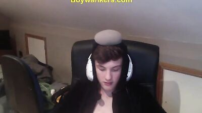 Young Gamer Loves to Jerk Off in Comfy PJs while Chatting with Friends Online