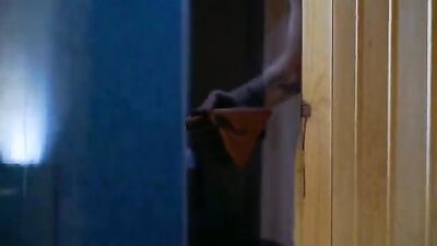 Waterfall of Spunk: An Amateur Fetish Handjob in the Sauna