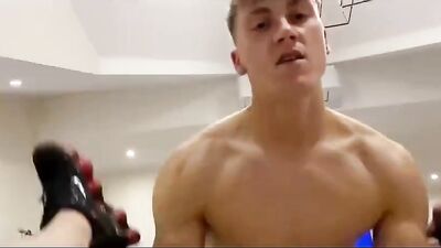 Blonds Kinky POV: Wild Fetish Fun with Bareback Big Cocks and Cum Shots