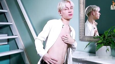 Gay Video - Hot Amateur Twink Solo Action with Big Cocks and Cum Shots