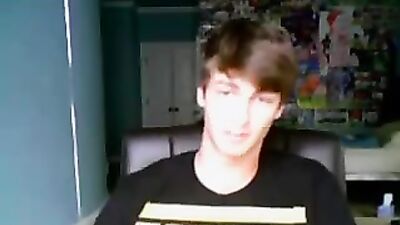 Straight and Cute: A Fit Guy Swows During a Sex Chat Show