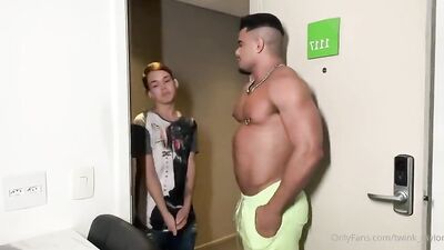 Bareback Amateurs Fucking Show in Hot Action Friends Couple Lovers Sex Tube