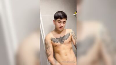 Getting Off with Hot Tub Teens