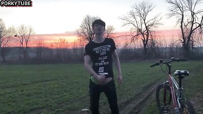 Natural Beauty: A Tiny Twinks Sun-kissed Sunrise Handjob