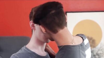 Sexy Twink Bareback Cumshots - Action Packed Thrills!