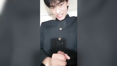 Gay Asian Amateurs Shoot Cum in the Air during a Japanese Sexual Adventure!