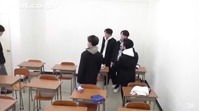 Twinks go wild in Japanese college classrooms