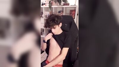 Young and Hungry - Cumming Twink Webcam Solo Sex Experience