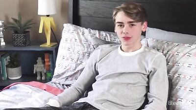 First Time Cam Action: Gay Solo Sex Scene