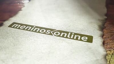 Latin Flip-Flops: Versatile Twinks in Action