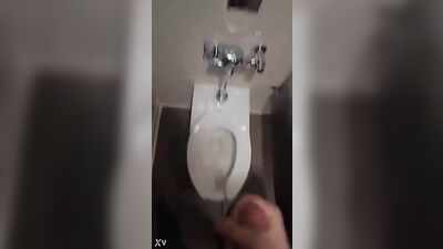 Dnz quick wank before class