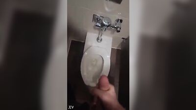 Dnz quick wank before class