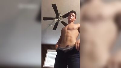 Muscular Fitness Enthusiast Masturbates on Camera
