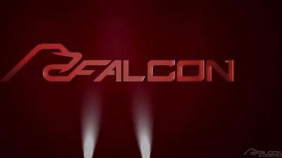 Gay Twunk Action: Muscular Men Go Bareback and Get Facialized