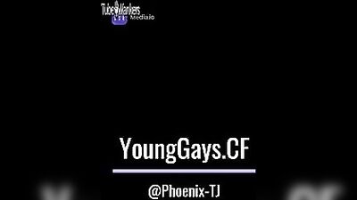 Self-confident American stud shows off his impressive dick and hands in a solo masturbation session