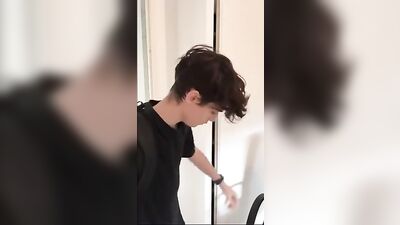 Webcam Solo: Cum Shot Extravaganza with a Twinky Dude!