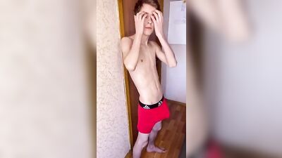 [Hot Bareback Webcam] Man Cums on His Own Webcam During a Solo Show