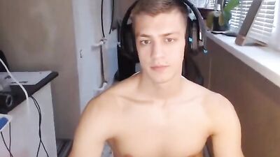 Young Fit Gaming Nerd Wanks Off On His Chair While Streaming, Watch Him Get Lost In The Moment And Let Out A Moan As He Cums