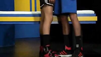 Blowjob Bros: Jocks Get Down and Dirty in the Back Seat of a Car!