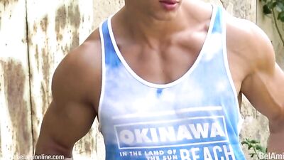 Straight Dudes Get Handjobs: Andrei and Miguel