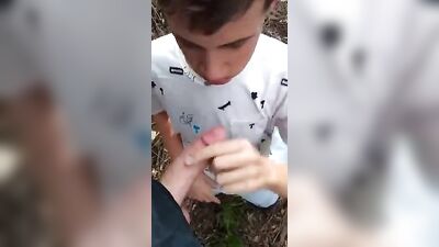 Novinhos Freshman Year at College: A Day of Masturbating, Barebacking and Public Sex with His Frat Brothers