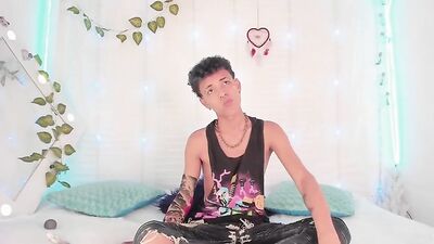 SKADY - BIG COCKS & TOYS: MILKING THE LATINO JERK-OFF TWINKS IN BOGOTA, MEDLLIN & SANTA MARTA