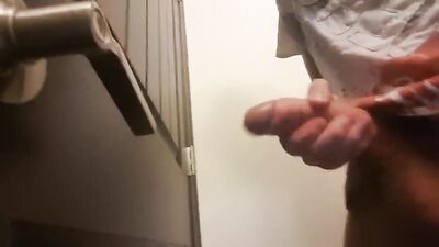 Fitness enthusiast pleasures himself with his massive tool