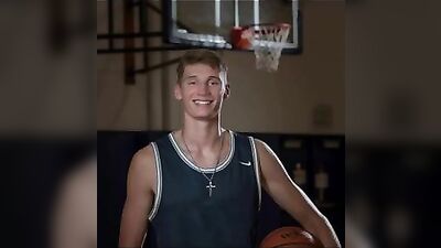 (New Hampshire) College Basketball Players Private Time with a Huge Dong